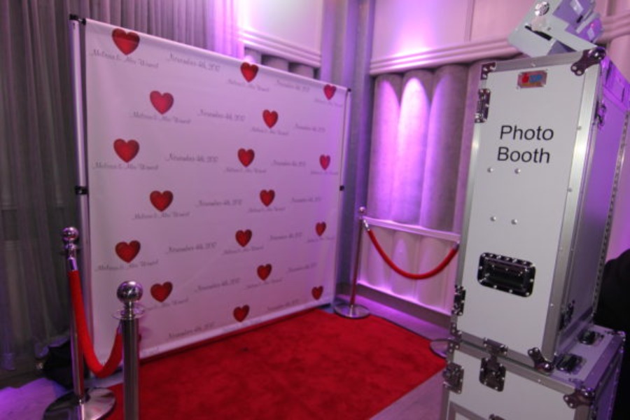 Photobooth with Hearts backdrop