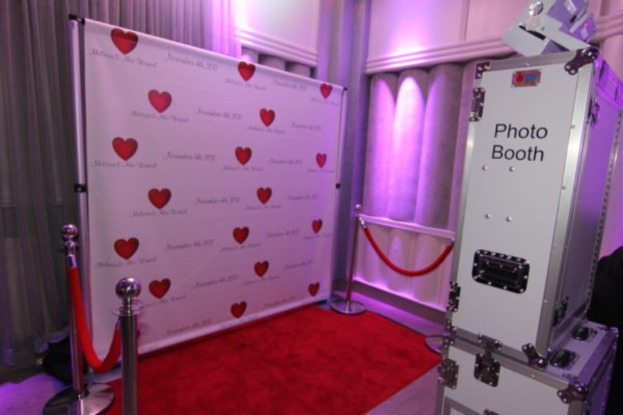 Photobooth with Hearts backdrop